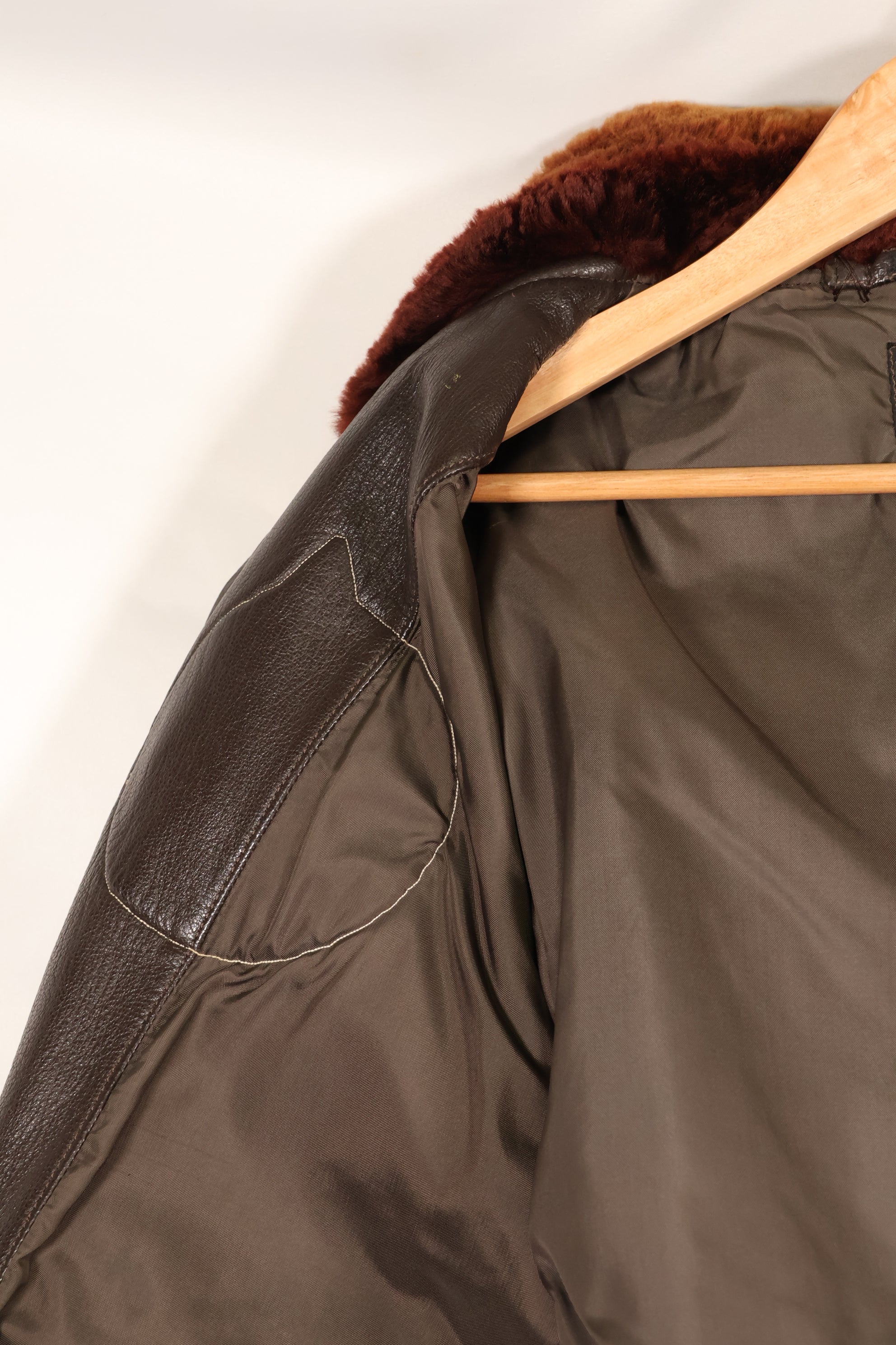 1960年代ロット　サイズ42　アメリカ海軍　G-1　フライトジャケット　Submarine Squadron Sixteen パッチ付き　中古品