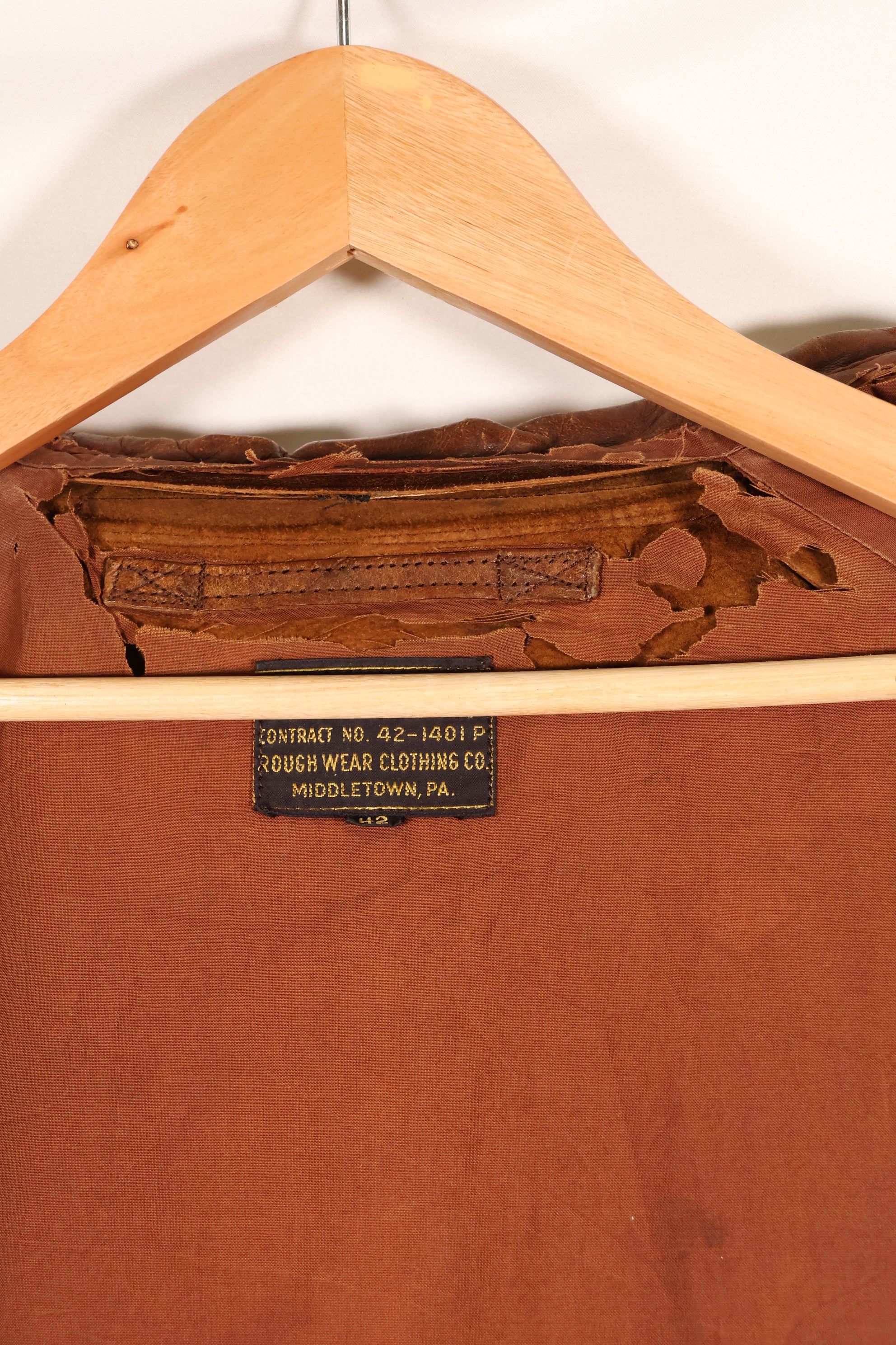 ทศวรรษ 1940 ขนาด 42 USAAF A-2 แจ็คเก็ตบิน Rough Wear Clothing Co. สินค้ามือสอง