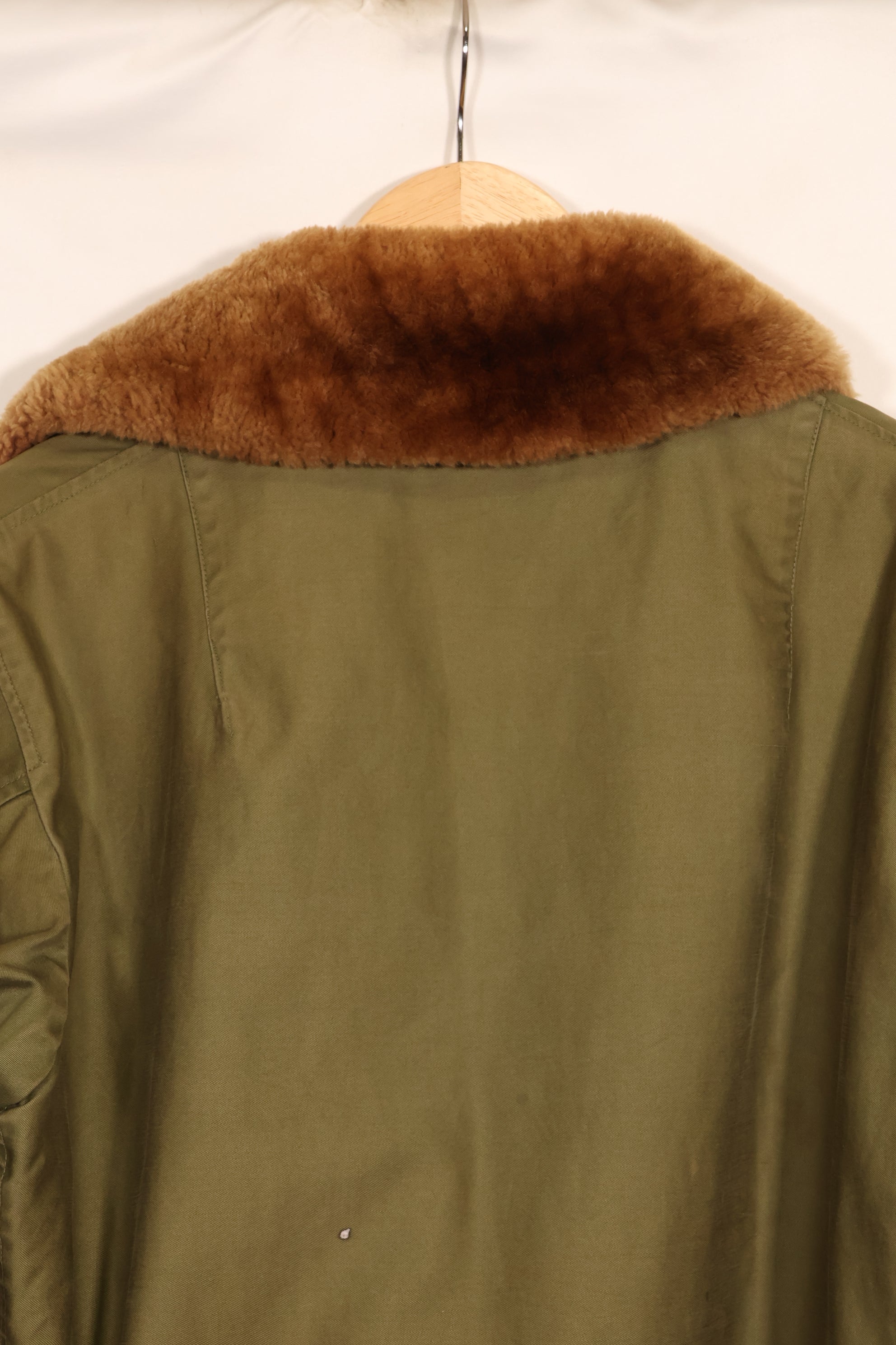 เสื้อแจ็คเก็ตนักบิน B-15A ของกองทัพอากาศสหรัฐฯ ราวปี 1944 สภาพดี