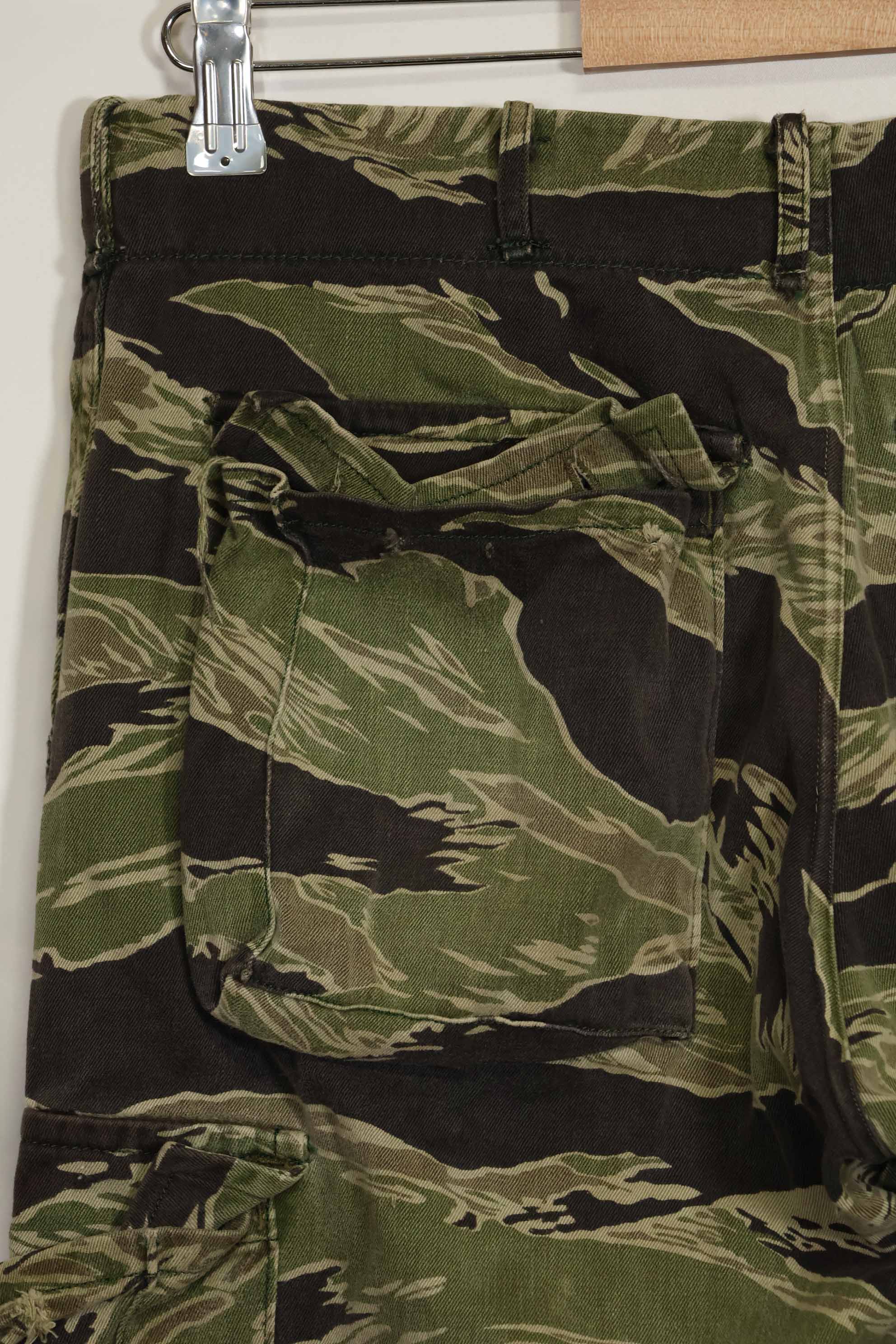 1960's Okinawa Tiger Tiger Stripe Pants US Cut Larger Pants Used