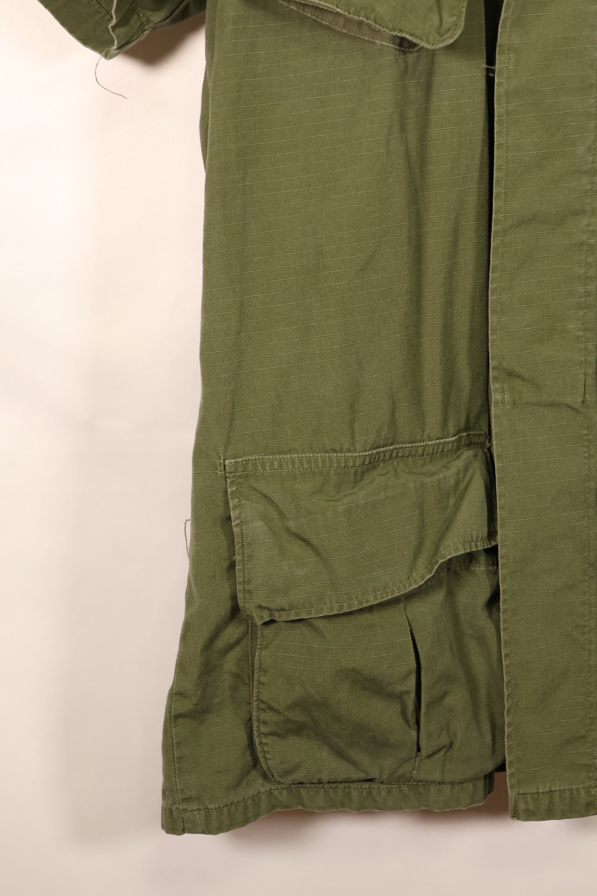 Contract 1969, S-L, มีร่องรอยการใช้งานที่บริเวณชื่อ Taylor, แจ็กเก็ตสนามแบบที่ 4 (Jungle Fatigue Jacket), USAF, แขนสั้น, ปรับแต่งตามสั่ง, มือสอง