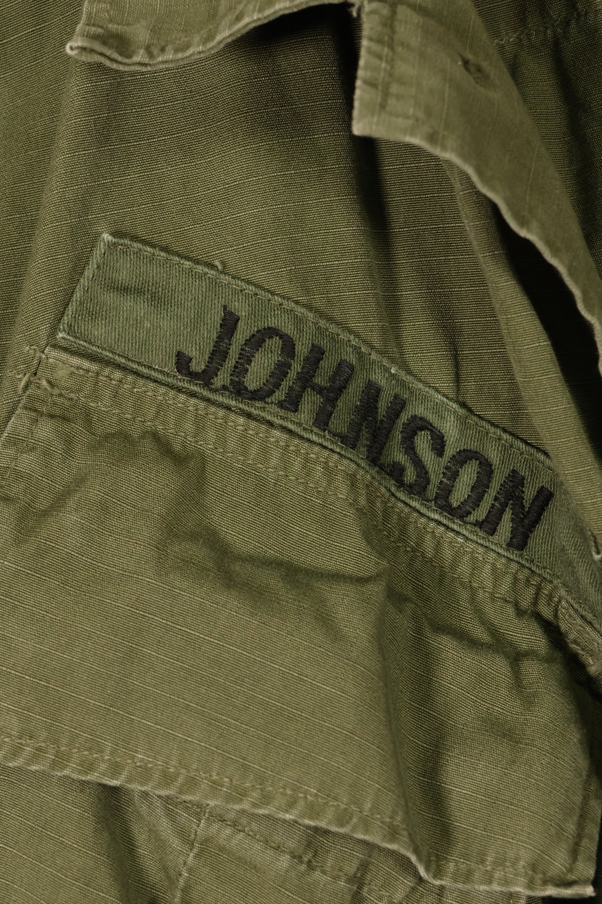 Contract 1969, S-L, มีร่องรอยการใช้งานที่บริเวณชื่อ Taylor, แจ็กเก็ตสนามแบบที่ 4 (Jungle Fatigue Jacket), USAF, แขนสั้น, ปรับแต่งตามสั่ง, มือสอง