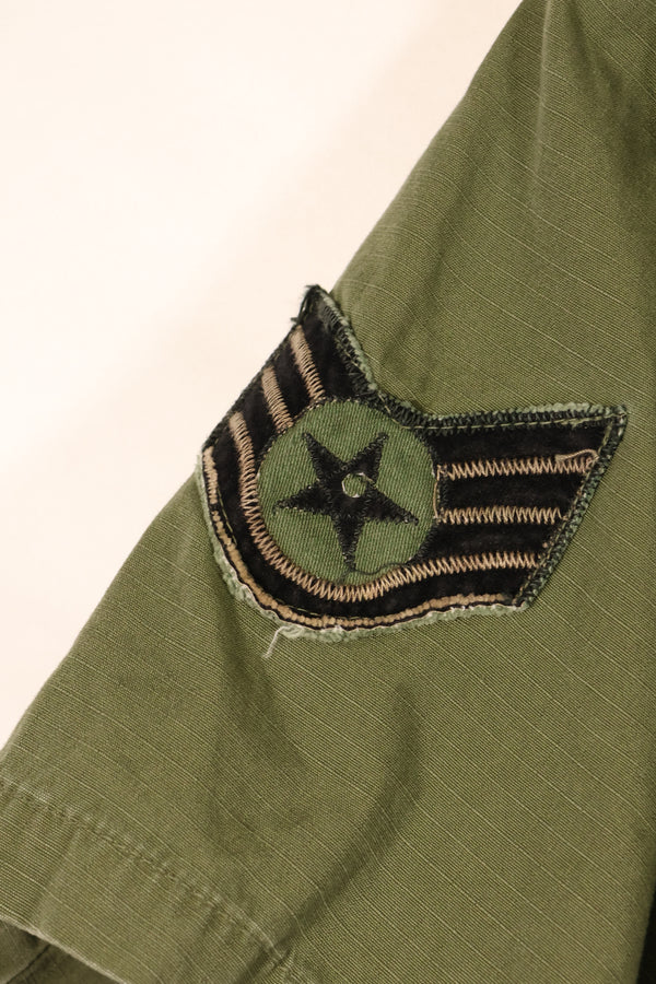 Contract 1969, S-L, มีร่องรอยการใช้งานที่บริเวณชื่อ Taylor, แจ็กเก็ตสนามแบบที่ 4 (Jungle Fatigue Jacket), USAF, แขนสั้น, ปรับแต่งตามสั่ง, มือสอง