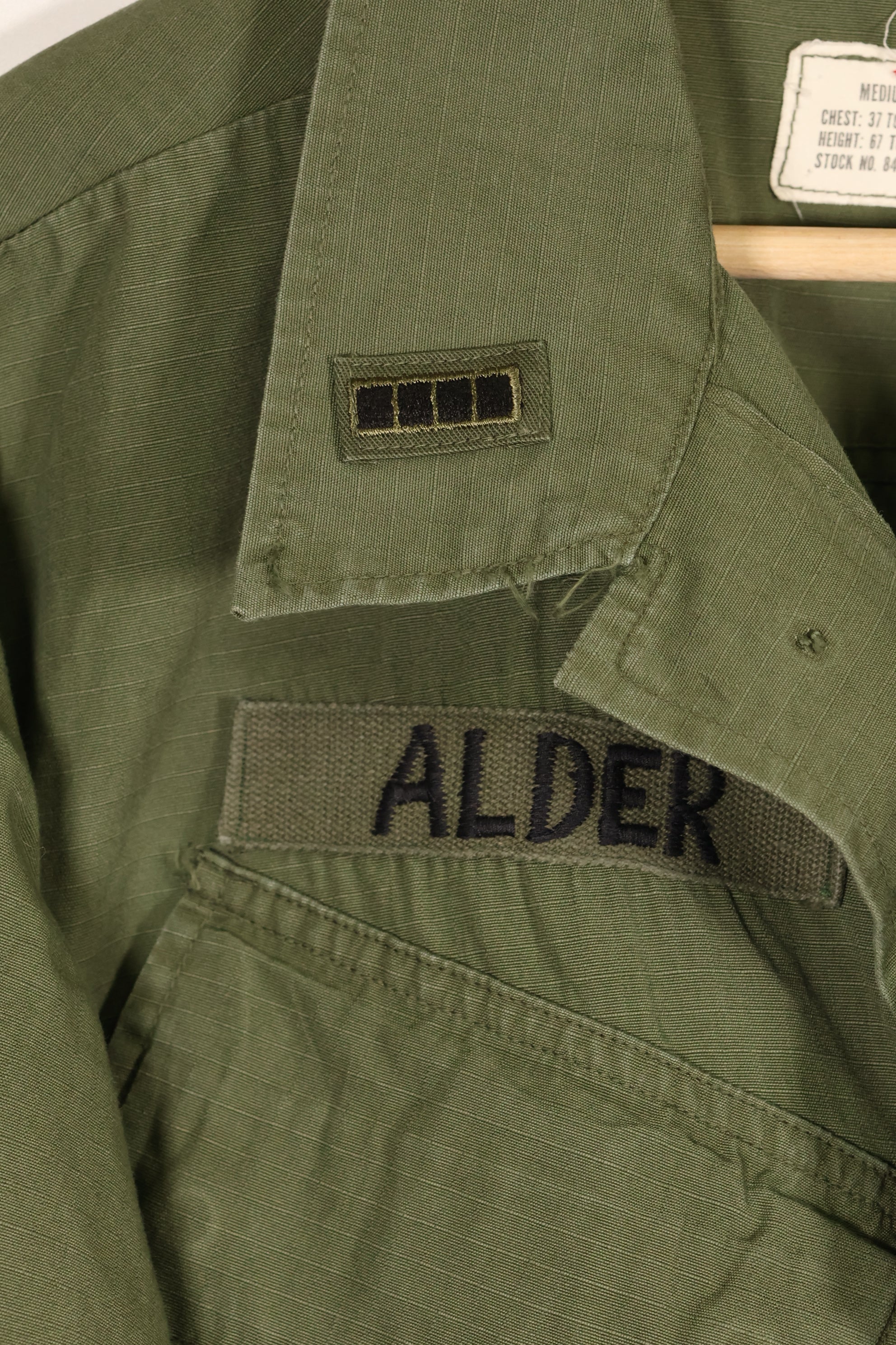 สัญญาปี 1968 M-R ทศวรรษ 1980 ใช้โดยกรีนเบเร่ต์ รุ่นที่ 4 เสื้อแจ็คเก็ตแบบจัングルฟัตตี้สภาพมือสอง