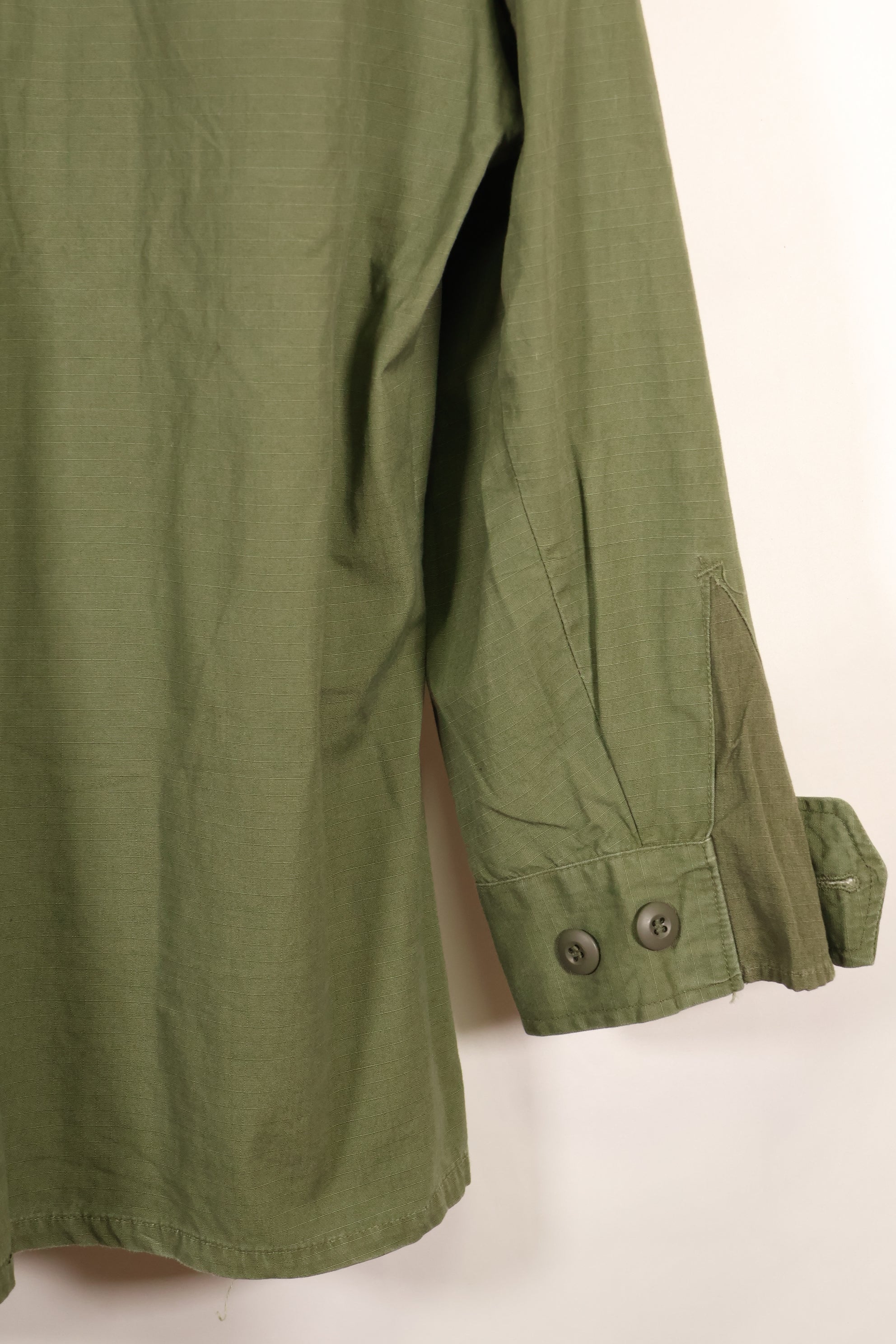 สัญญาปี 1968 M-R ทศวรรษ 1980 ใช้โดยกรีนเบเร่ต์ รุ่นที่ 4 เสื้อแจ็คเก็ตแบบจัングルฟัตตี้สภาพมือสอง