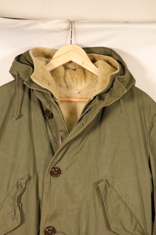 ทศวรรษ 1940    ขนาดกลาง    M-1947 Field Parka    กองทัพบก    กองทัพเรือ    มีร่องรอยการใช้งาน    มือสอง