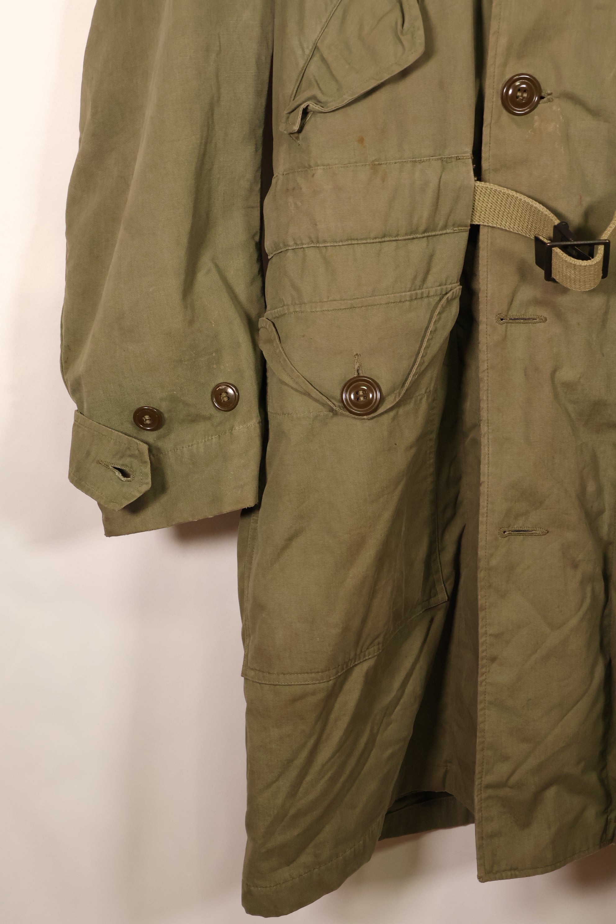 ทศวรรษ 1940    ขนาดกลาง    M-1947 Field Parka    กองทัพบก    กองทัพเรือ    มีร่องรอยการใช้งาน    มือสอง