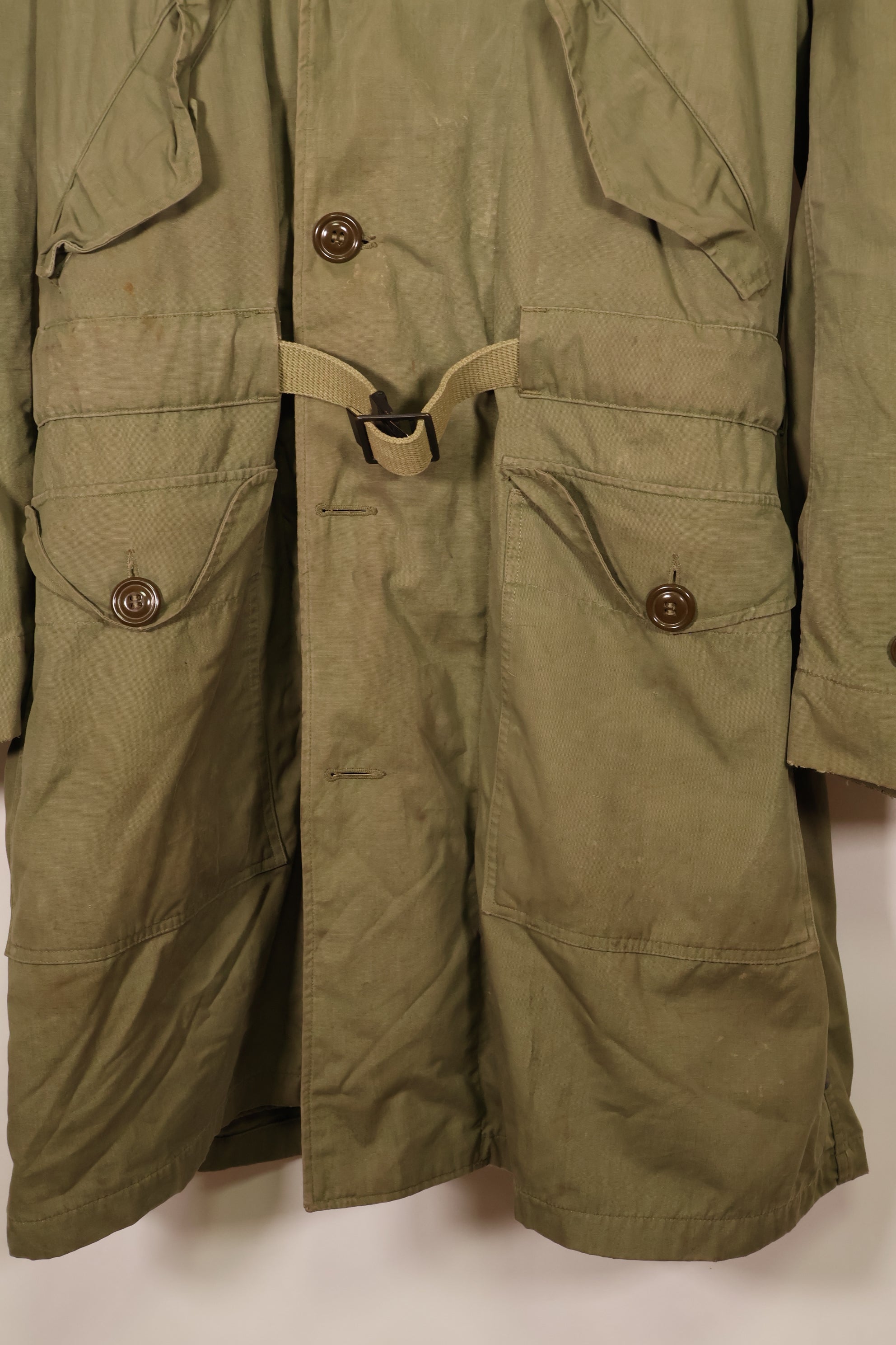 ทศวรรษ 1940    ขนาดกลาง    M-1947 Field Parka    กองทัพบก    กองทัพเรือ    มีร่องรอยการใช้งาน    มือสอง