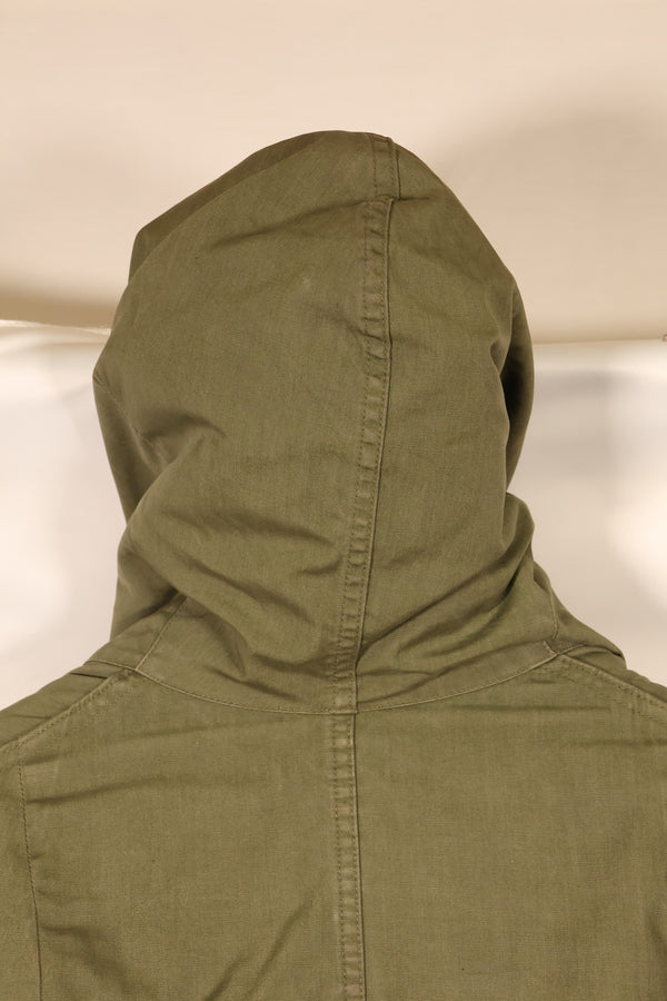 ทศวรรษ 1940    ขนาดกลาง    M-1947 Field Parka    กองทัพบก    กองทัพเรือ    มีร่องรอยการใช้งาน    มือสอง