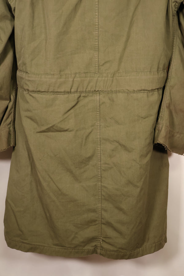 ทศวรรษ 1940    ขนาดกลาง    M-1947 Field Parka    กองทัพบก    กองทัพเรือ    มีร่องรอยการใช้งาน    มือสอง