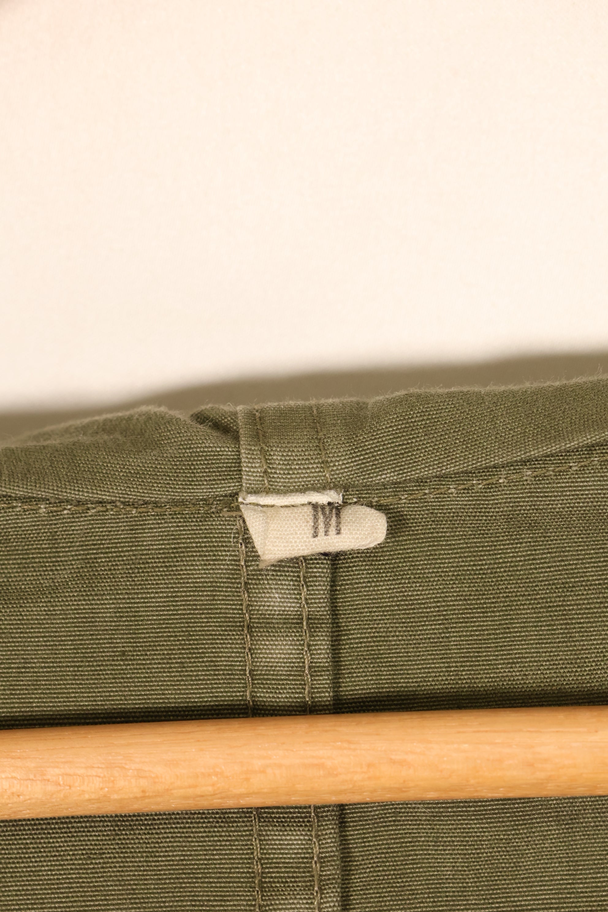 ทศวรรษ 1940    ขนาดกลาง    M-1947 Field Parka    กองทัพบก    กองทัพเรือ    มีร่องรอยการใช้งาน    มือสอง
