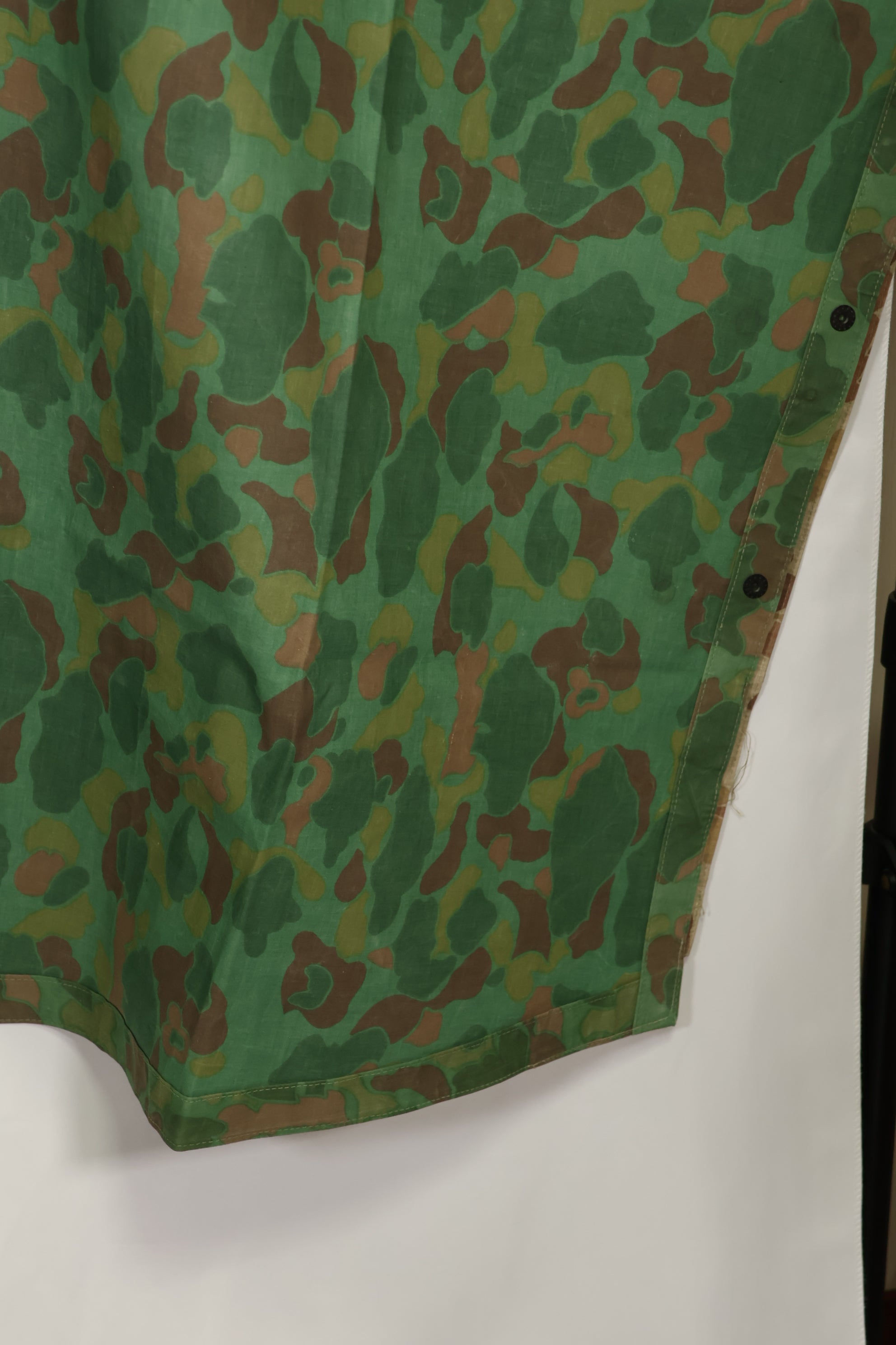 実物　1944年製　USMC フロッグスキン迷彩　ゴム引き　レインポンチョ　状態良い　中古品
