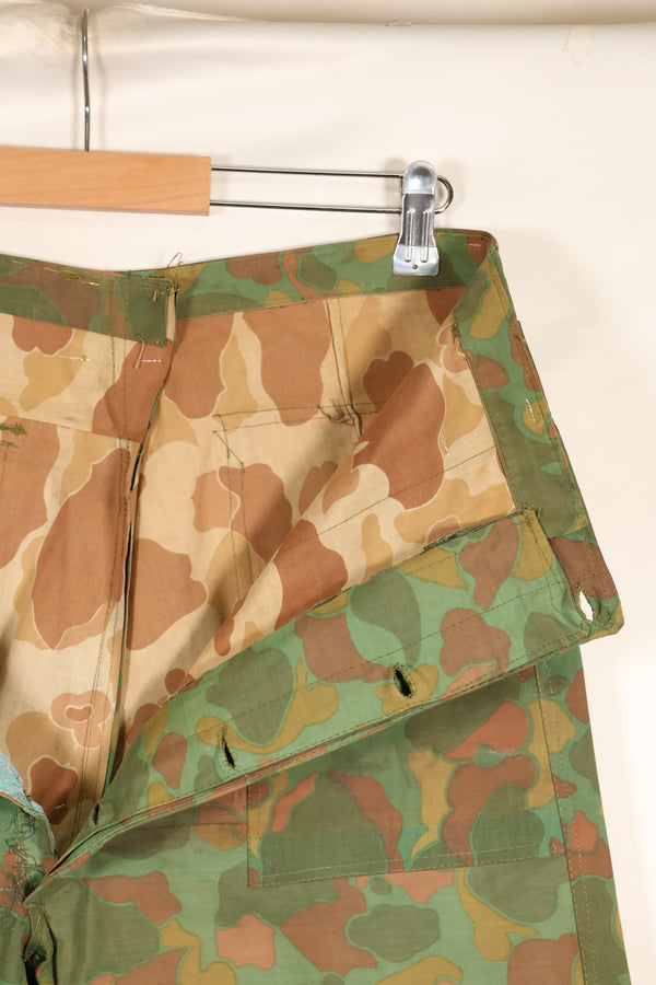 ทศวรรษ 1960 สินค้าจัดหาส่วนบุคคล กองทัพนาวิกโยธินสหรัฐฯ เสื้อผ้าชุดฟร็อกสกินพอนโช ผลิตในเวียดนามใต้