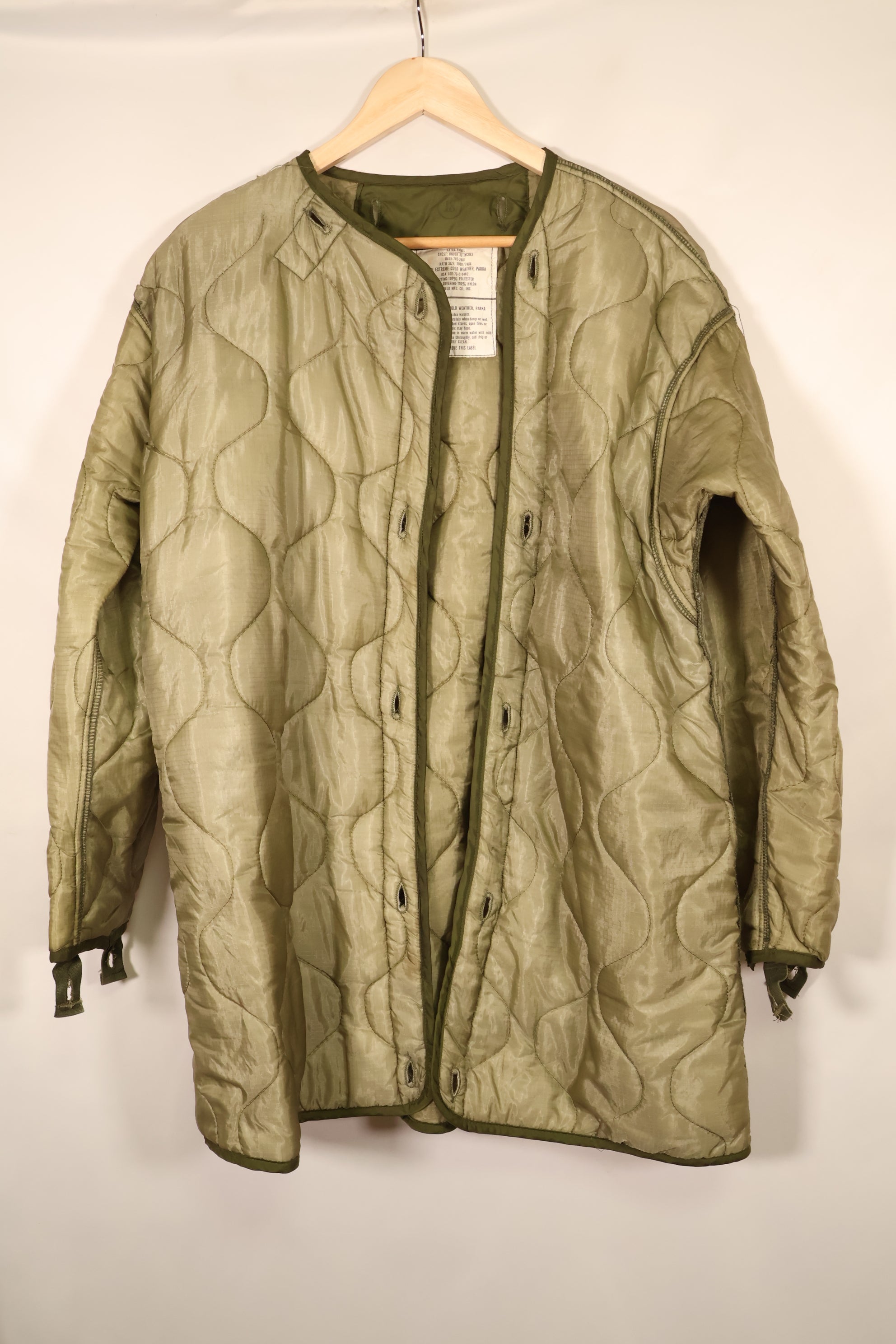 สัญญาปี 1985 และ 1973 – XS – กองทัพสหรัฐฯ – M65 Field Parka – รวมหลายรุ่นต่างกัน – มือสอง