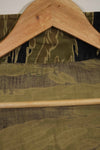 1960s Gold Tiger Tiger Stripe shirt, A-L Asian cut, good condition, used.