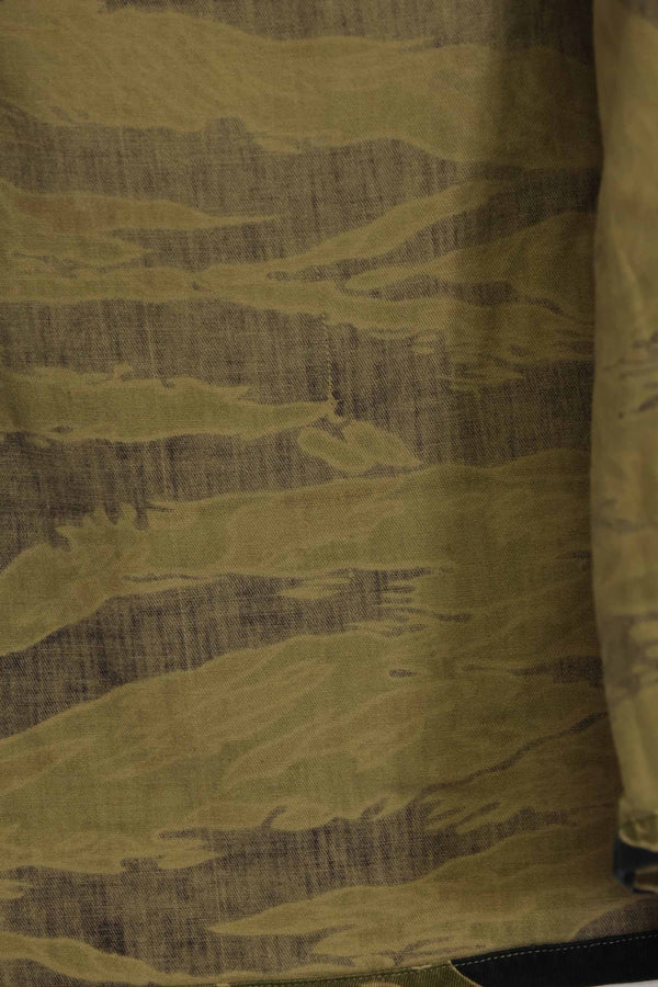 1960s Gold Tiger Tiger Stripe shirt, A-L Asian cut, good condition, used.