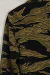 1960s Gold Tiger Tiger Stripe shirt, A-L Asian cut, good condition, used.