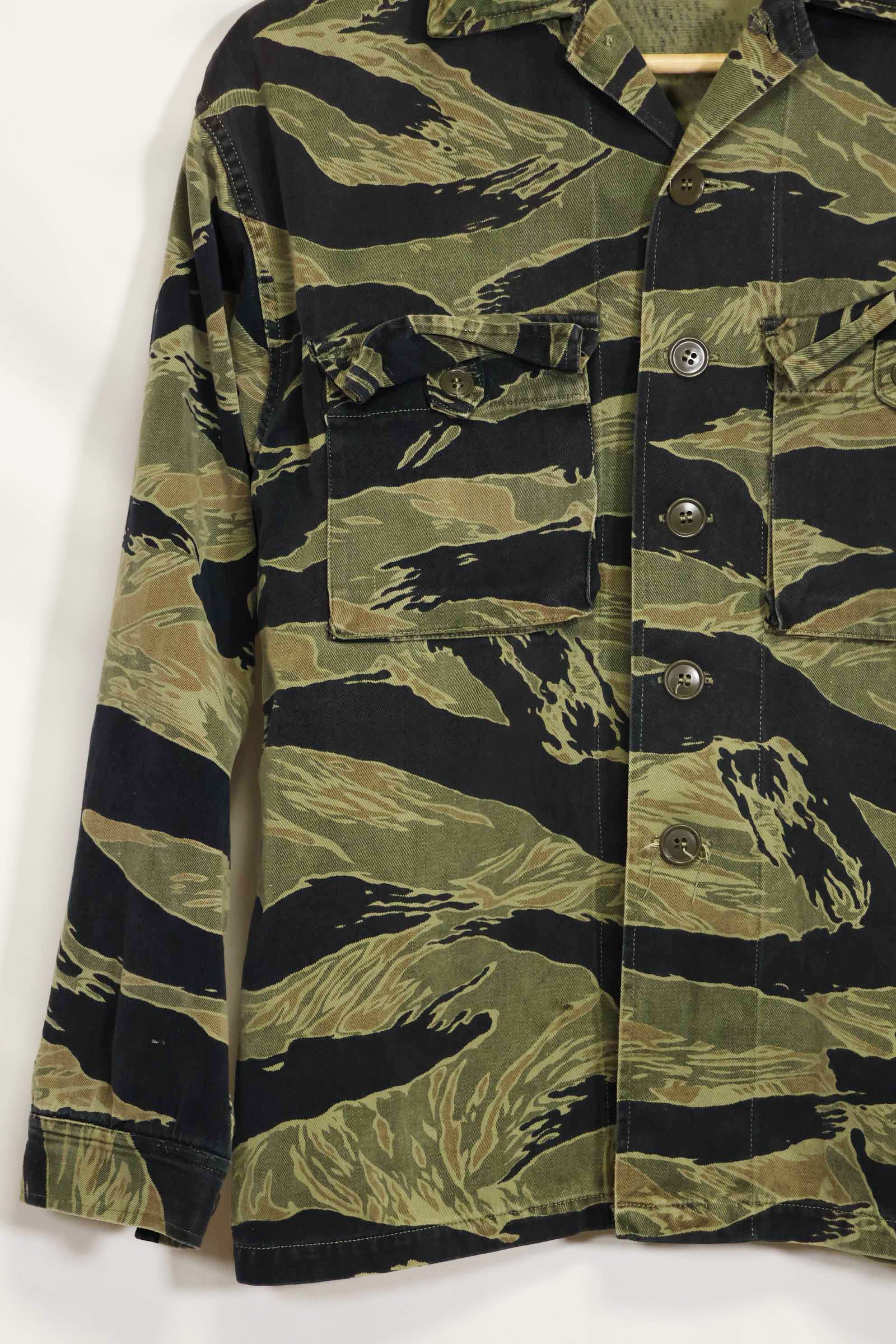 1960s Fat Tiger Tiger Stripe Shirt Asian Cut Used