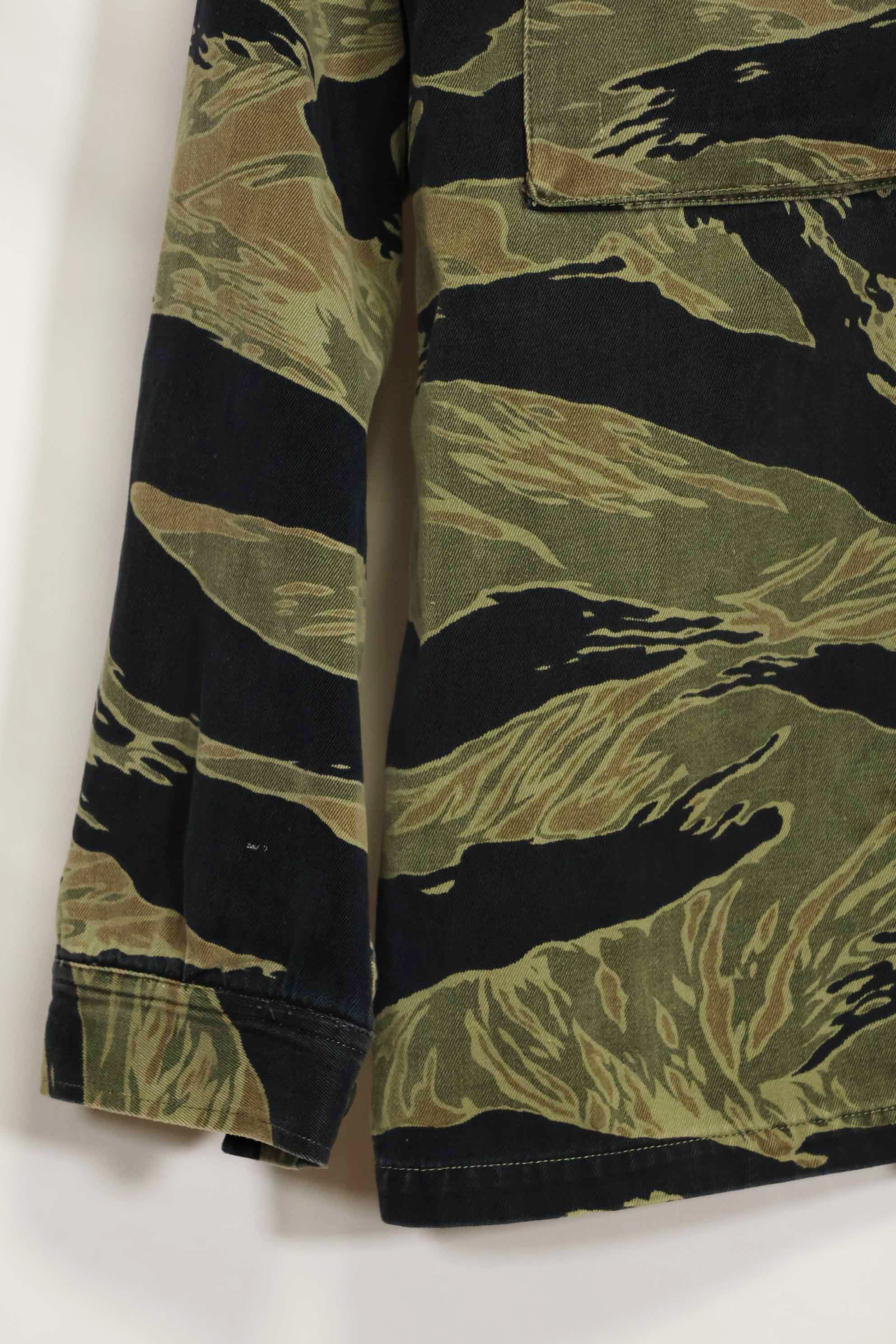 1960s Fat Tiger Tiger Stripe Shirt Asian Cut Used