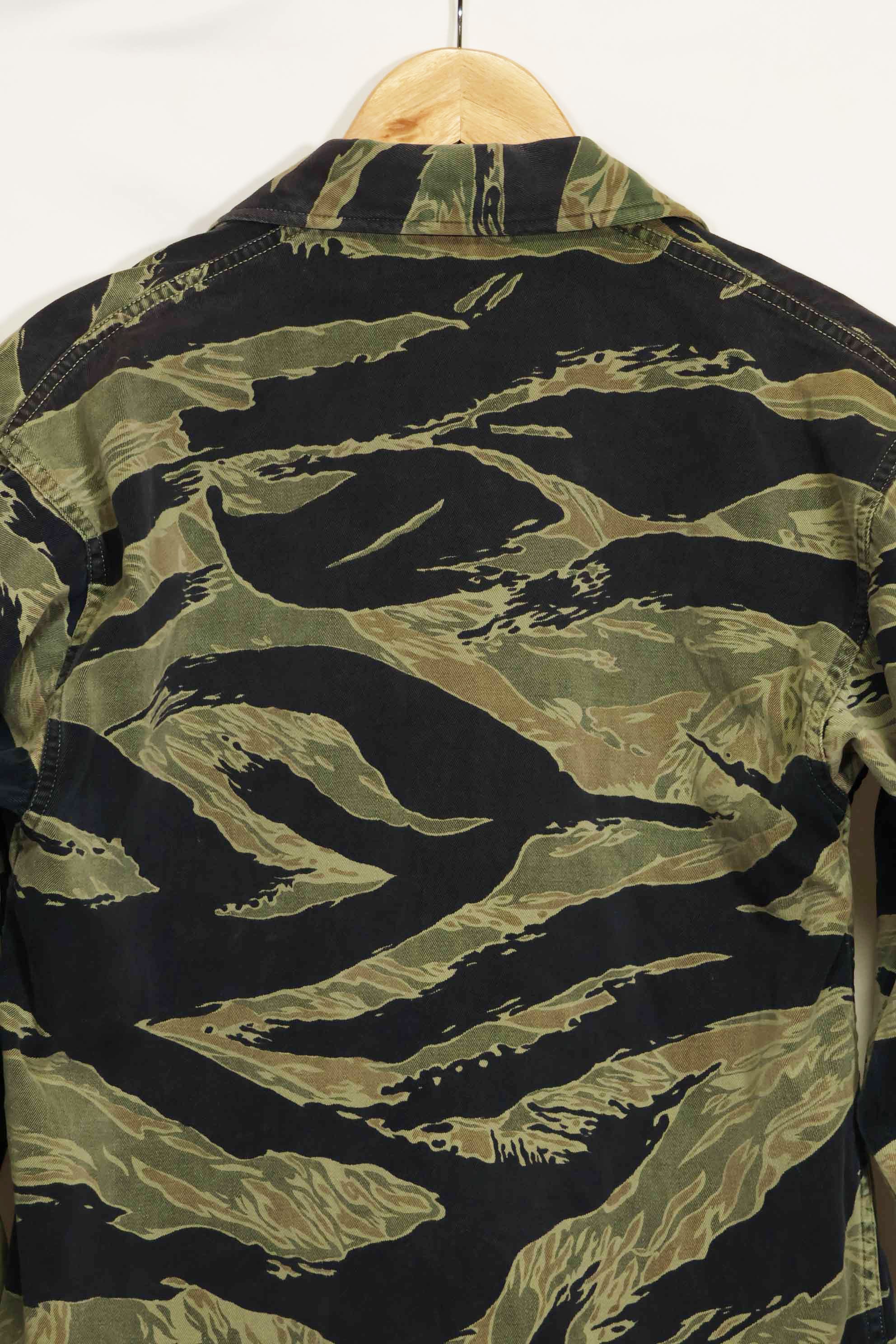 1960s Fat Tiger Tiger Stripe Shirt Asian Cut Used
