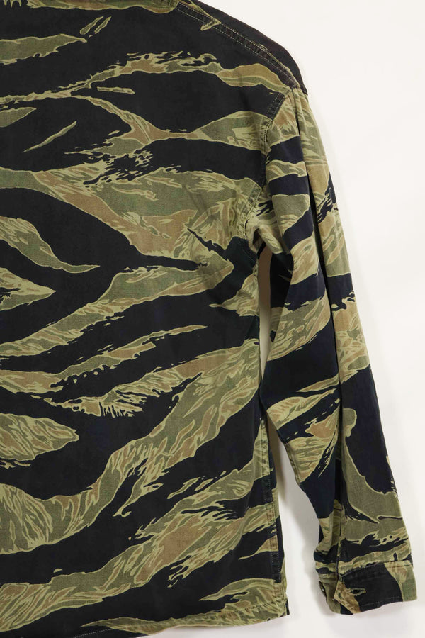 1960s Fat Tiger Tiger Stripe Shirt Asian Cut Used
