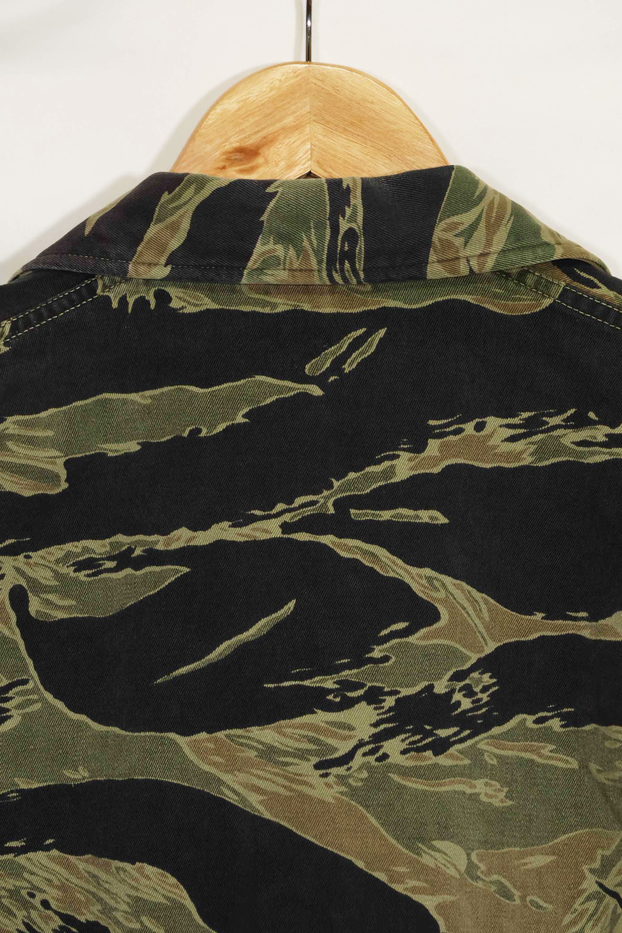 1960s Fat Tiger Tiger Stripe Shirt Asian Cut Used