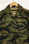 1960s Deadstock Okinawa Tiger Tiger Stripe Shirt Asian Cut