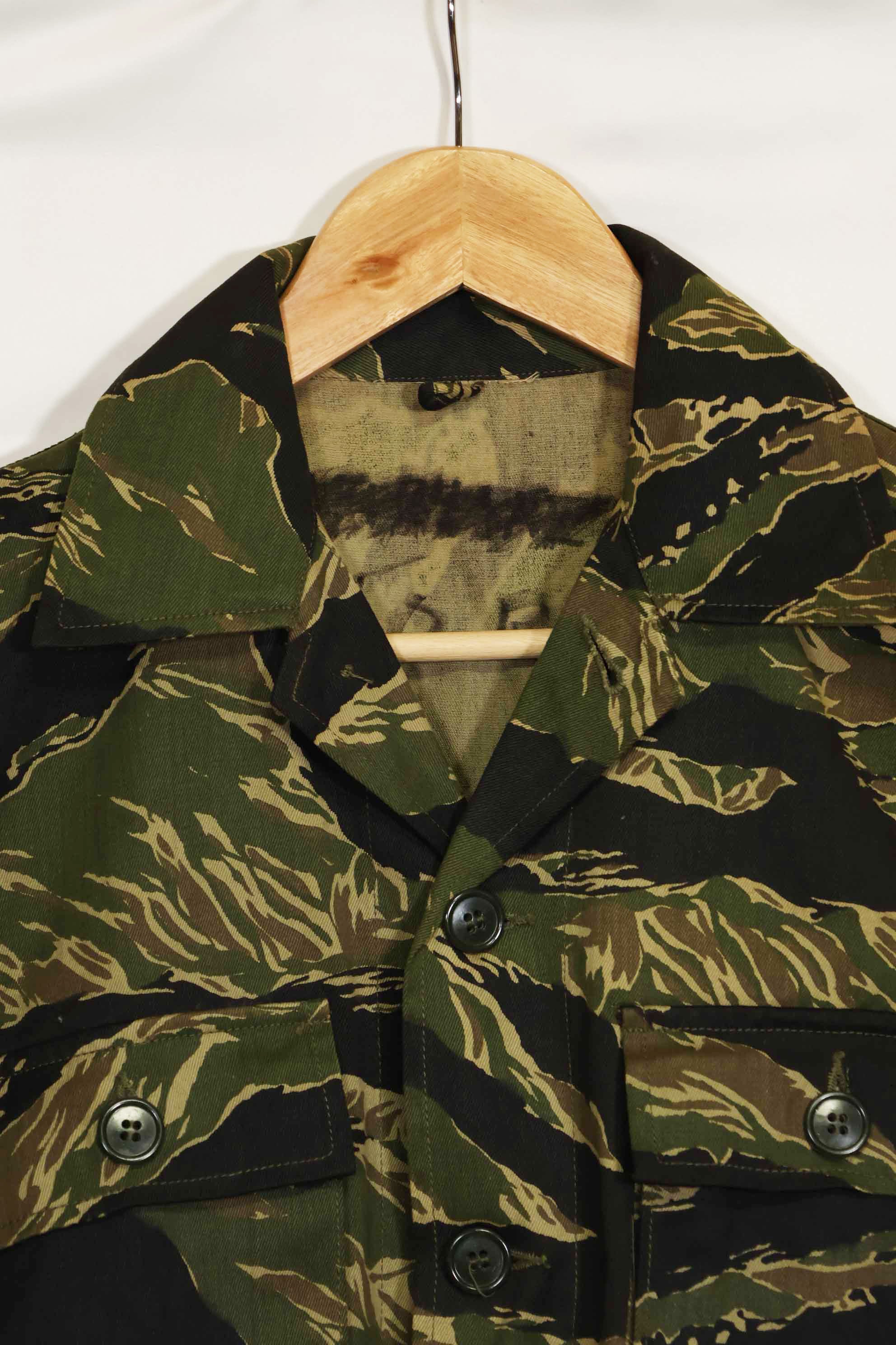 1960s Deadstock Okinawa Tiger Tiger Stripe Shirt Asian Cut