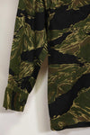 1960s Deadstock Okinawa Tiger Tiger Stripe Shirt Asian Cut