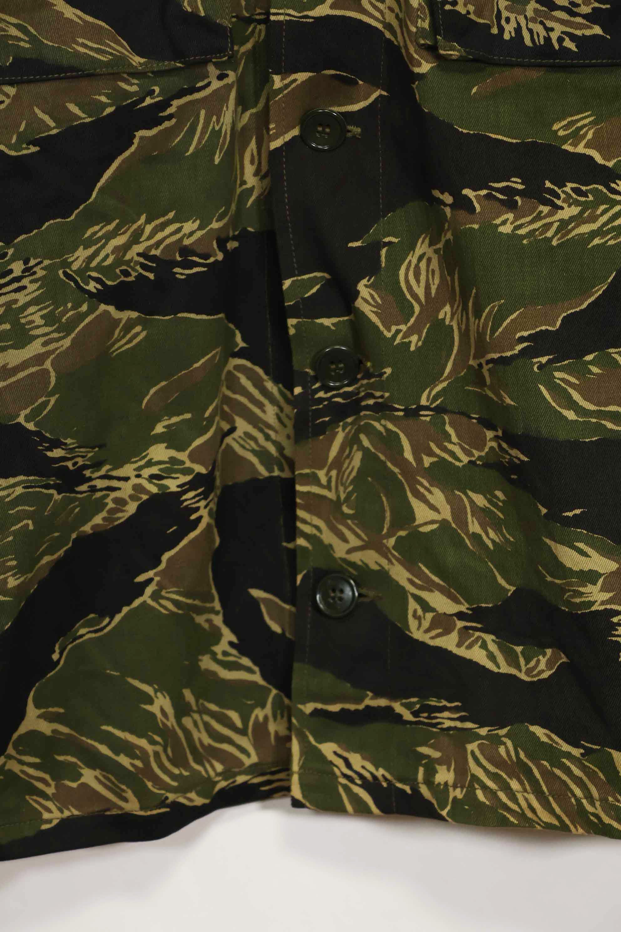 1960s Deadstock Okinawa Tiger Tiger Stripe Shirt Asian Cut