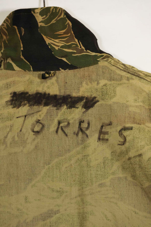 1960s Deadstock Okinawa Tiger Tiger Stripe Shirt Asian Cut