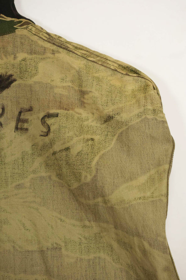 1960s Deadstock Okinawa Tiger Tiger Stripe Shirt Asian Cut