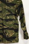 1960s Deadstock Okinawa Tiger Tiger Stripe Shirt Asian Cut