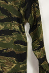 1960s Deadstock Okinawa Tiger Tiger Stripe Shirt Asian Cut