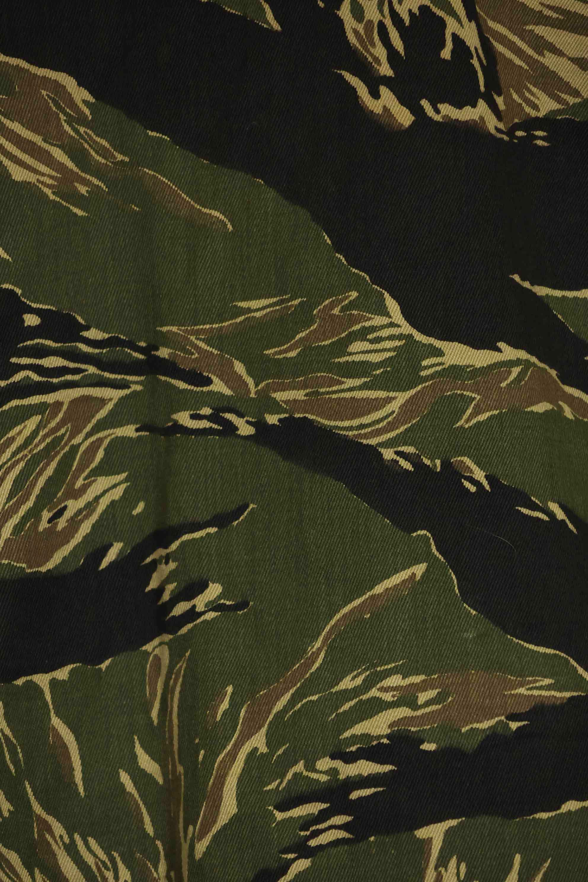 1960s Deadstock Okinawa Tiger Tiger Stripe Shirt Asian Cut