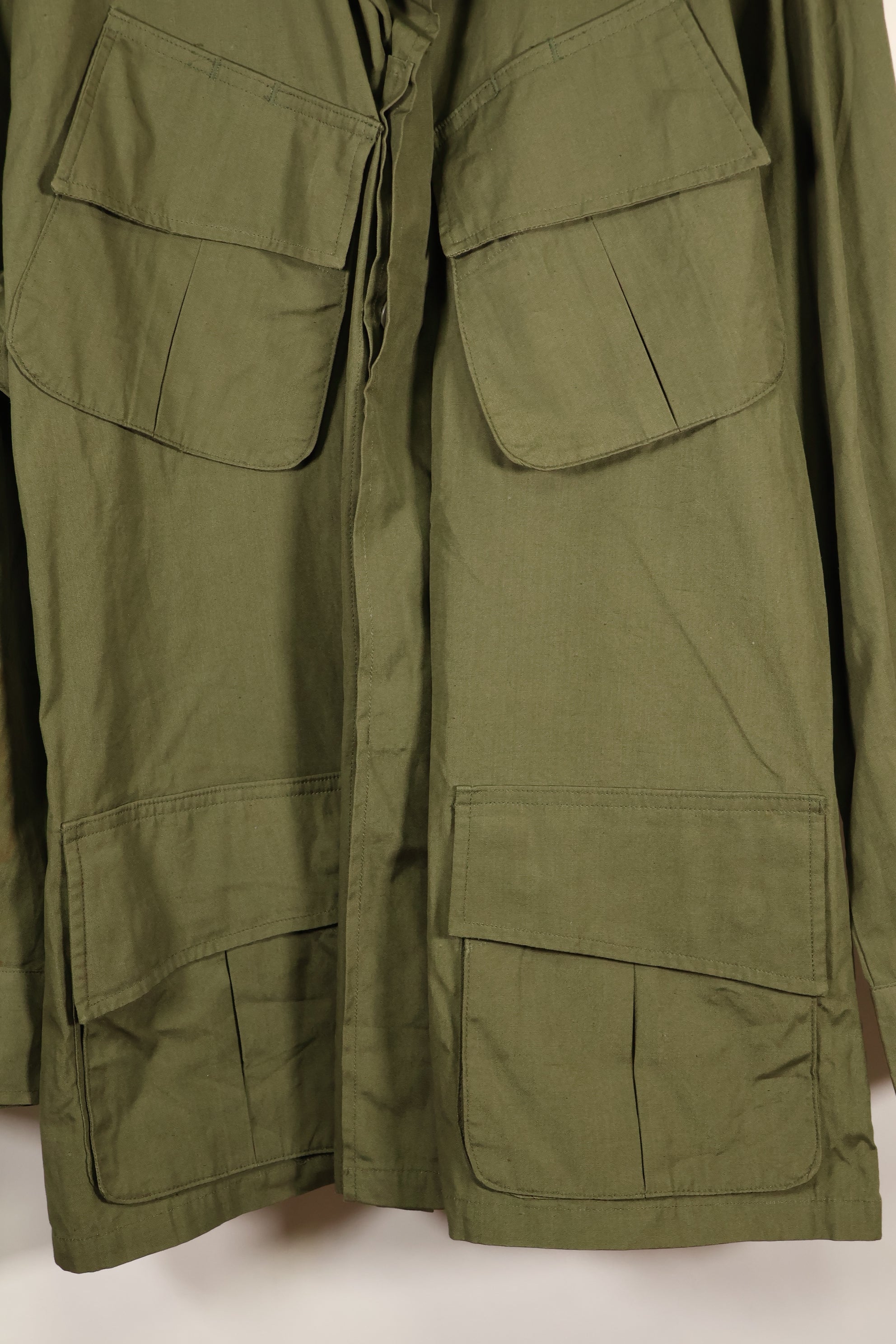 สัญญาปี 1966-67 M-R รุ่นที่ 3 เสื้อแจ็คเก็ตพรางป่าสภาพดีเกือบใหม่