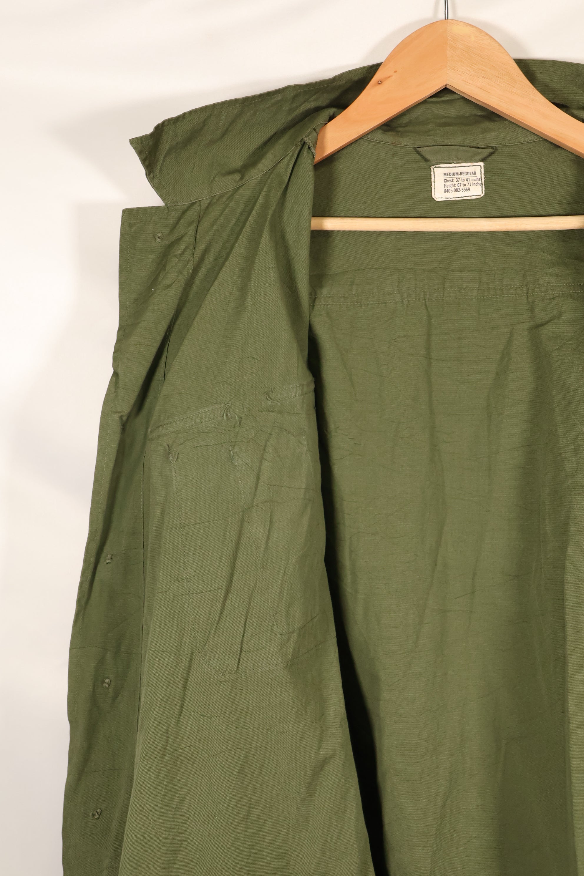 สัญญาปี 1966-67 M-R ไม่มีริมฝีปาก รุ่นที่ 3 เสื้อแจ็คเก็ตแบบทหารพรางลายป่า สภาพดี