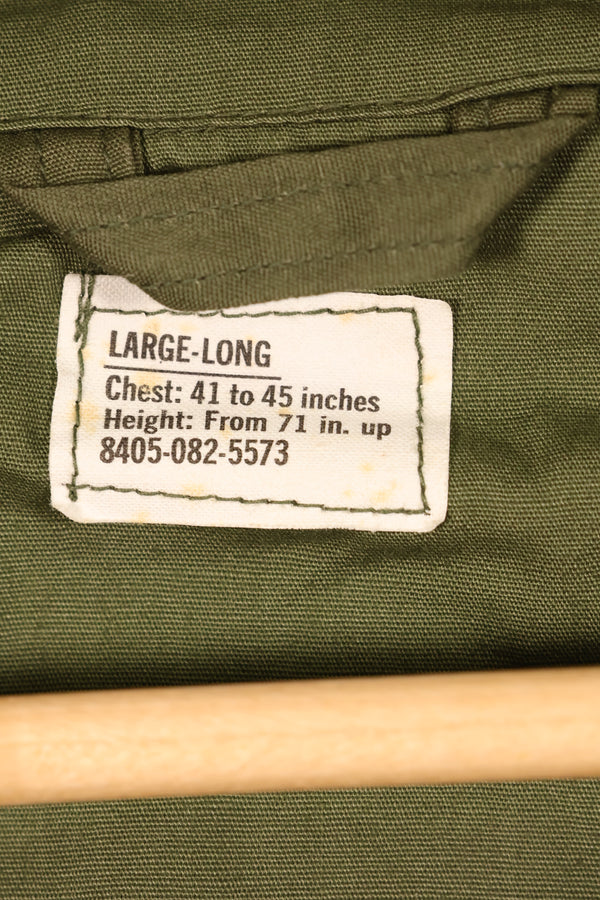 สัญญาปี 1967, L-L, แทบไม่ถูกสวมใส่, แจ็กเก็ตทหารแบบป่า รุ่นที่ 3, มีรอยเปื้อนด้านหลัง, มือสอง