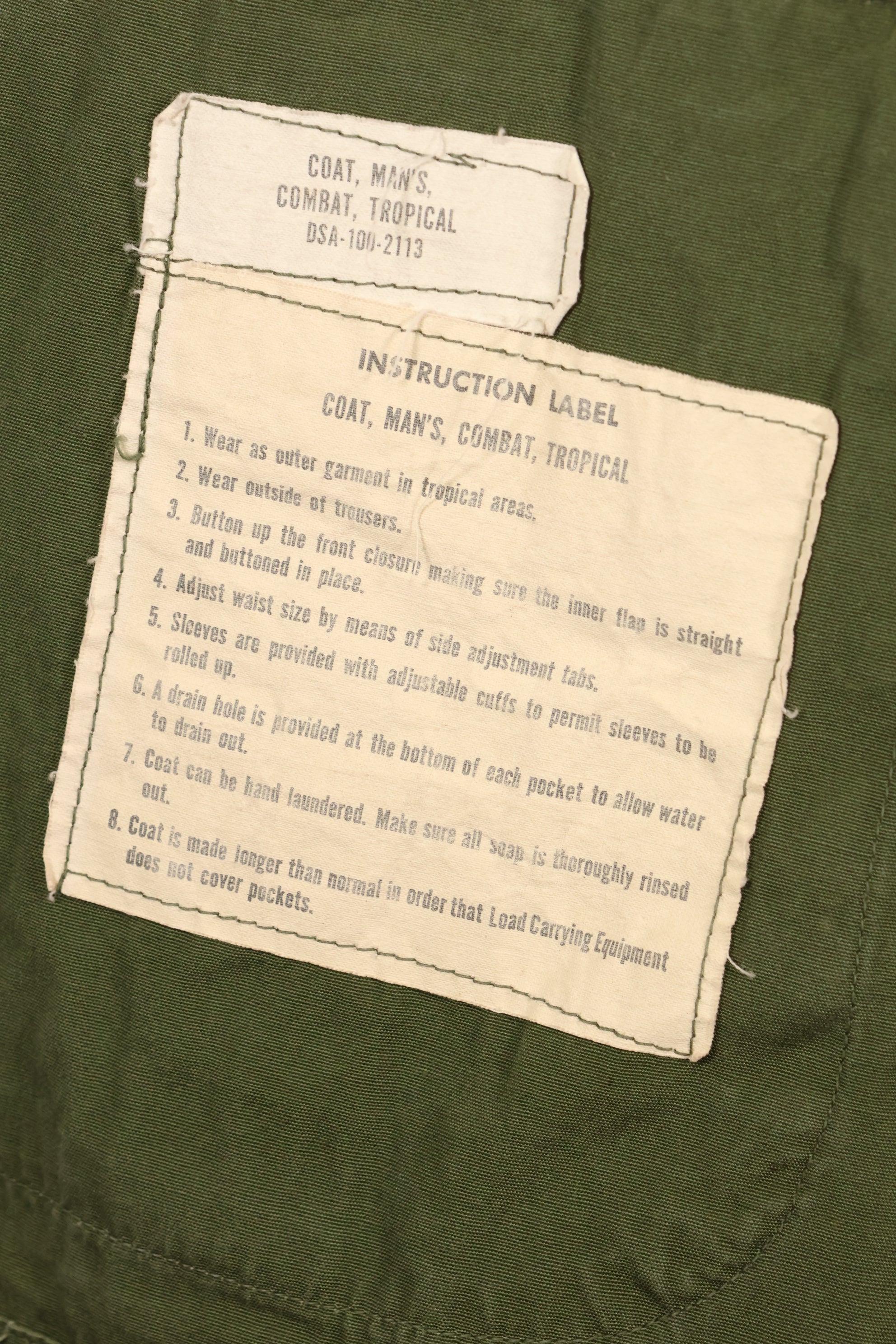 ประมาณปี 1966-67 L-R รุ่นที่ 2 รุ่นที่ 3 แบบผสมผสาน เสื้อแจ็คเก็ต Jungle Fatigue สินค้ามือสอง สภาพดี