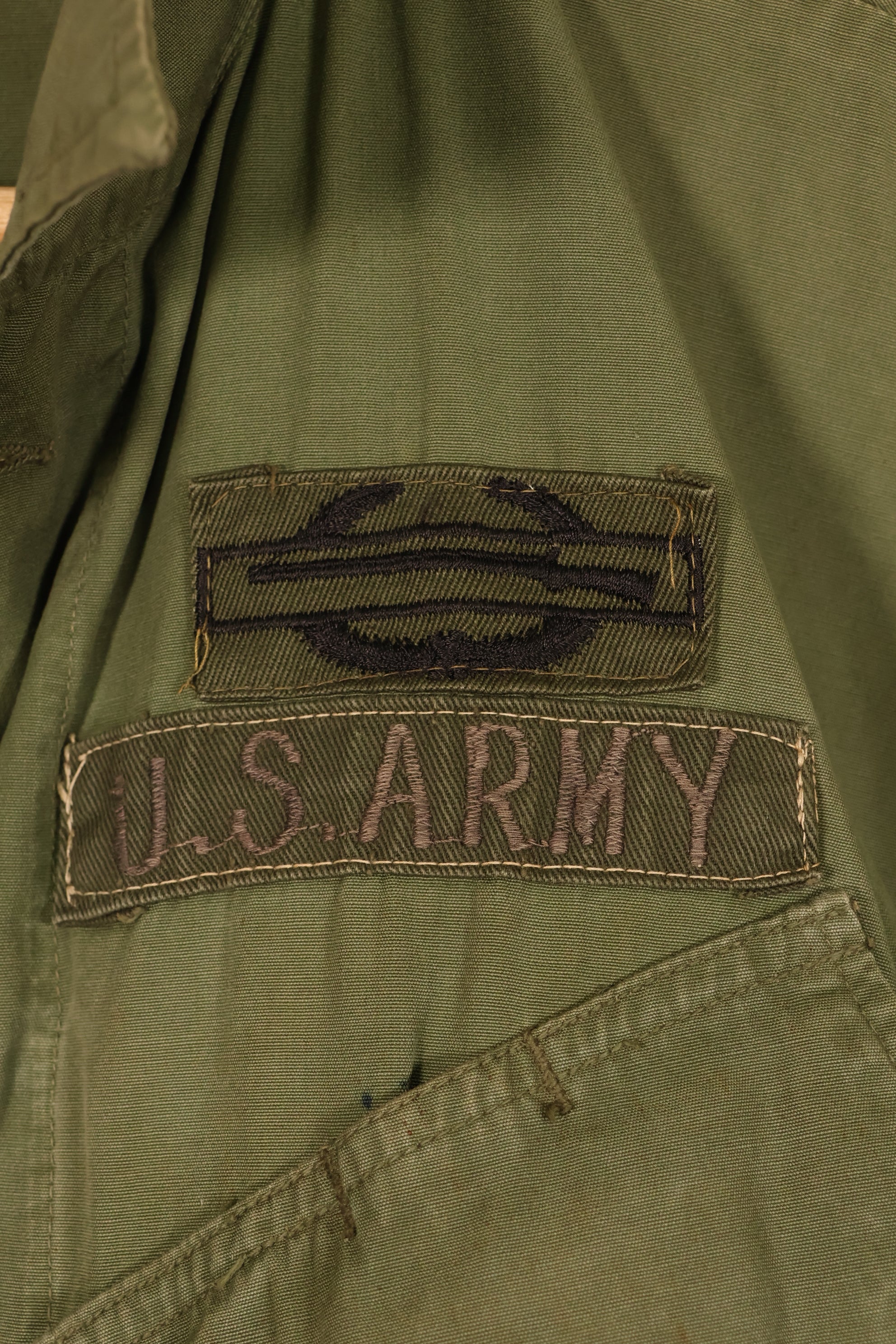 1967 Contract, S-S, 3rd Model Jungle Fatigue Jacket, 25th Infantry Division Patch, Used