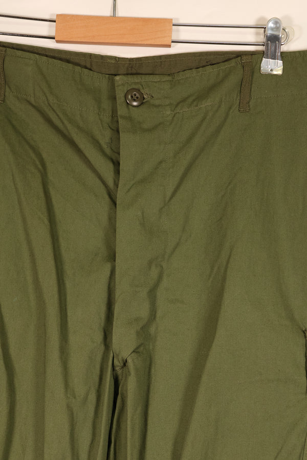 1967    สินค้าใหม่จากคลัง    X-L-R    กางเกงทหารแบบ Jungle Fatigue รุ่นที่ 3    ไม่มีรอยขาด    สภาพดี