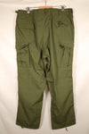 1967    สินค้าใหม่จากคลัง    X-L-R    กางเกงทหารแบบ Jungle Fatigue รุ่นที่ 3    ไม่มีรอยขาด    สภาพดี