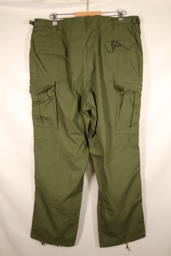 1967    สินค้าใหม่จากคลัง    X-L-R    กางเกงทหารแบบ Jungle Fatigue รุ่นที่ 3    ไม่มีรอยขาด    สภาพดี