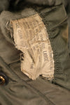 เสื้อแจ็คเก็ตบิน MA-1 ตามสัญญาปี 1970 ขนาดใหญ่ ของกองทัพอากาศสหรัฐอเมริกา (USAF) พร้อมตราติดต้นฉบับ เป็นของมือสอง
