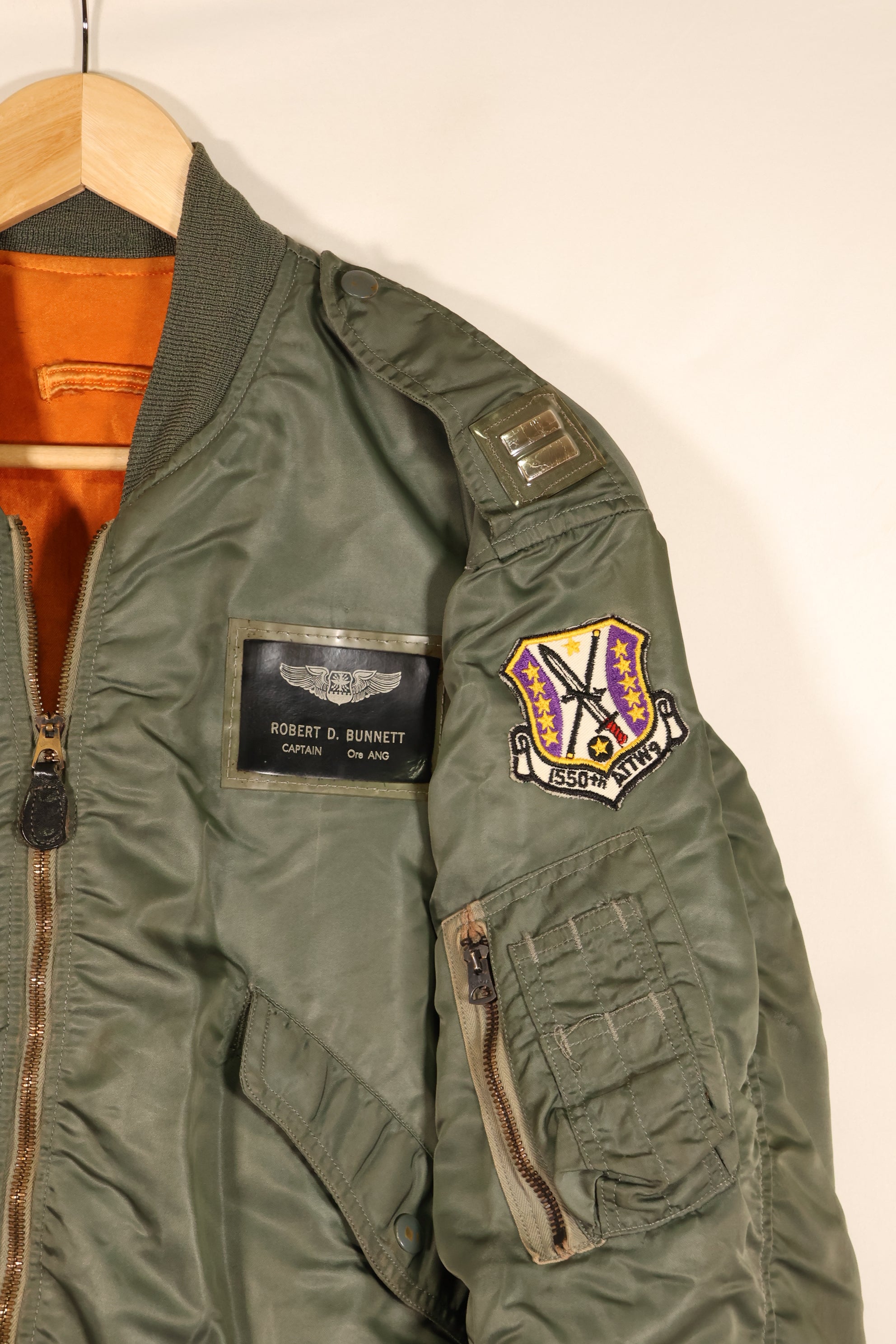 สัญญาปี 1960, ขนาด MEDIUM, กองทัพอากาศสหรัฐอเมริกา (USAF), แจ็กเก็ตบิน L-2B, พร้อมตราติดตัวต้นฉบับ, มือสอง