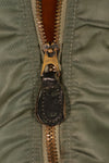 สัญญาปี 1960, ขนาด MEDIUM, กองทัพอากาศสหรัฐอเมริกา (USAF), แจ็กเก็ตบิน L-2B, พร้อมตราติดตัวต้นฉบับ, มือสอง