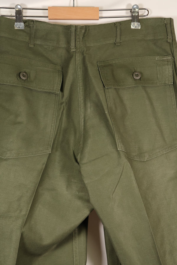 สัญญาทศวรรษ 1970 ขนาด 36 x 31 กองทัพสหรัฐอเมริกา OG-107 Type III กางเกงยูทิลิตี้ สภาพดี มือสอง