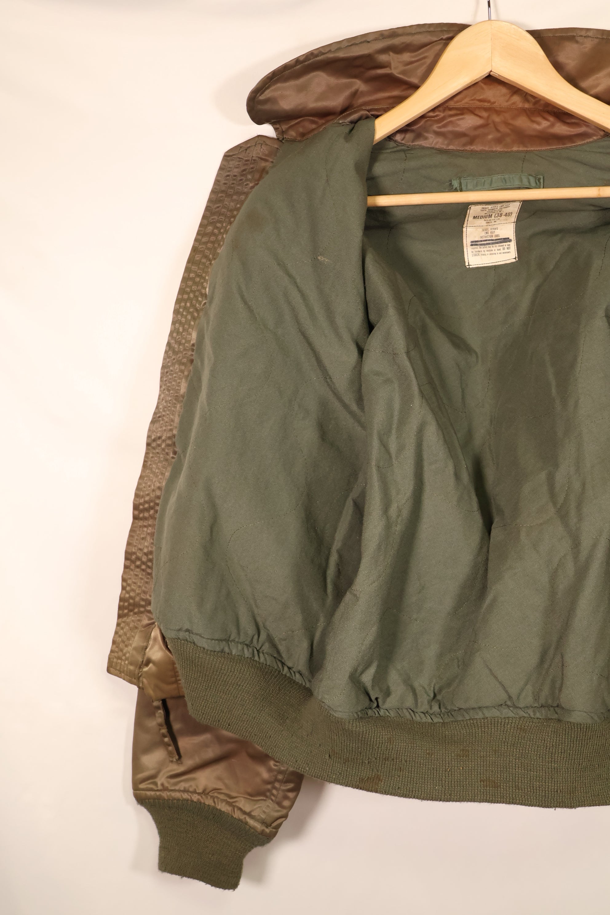สัญญาปี 1986, ขนาด MEDIUM, กองทัพเรือสหรัฐฯ, CWU-45P, เขตกลาง, แจ็กเก็ตบิน, มือสอง