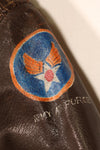 ต้นทศวรรษ 1940, กองทัพอากาศสหรัฐฯ (USAAF), แจ็กเก็ตบินฤดูร้อนรุ่น A-2, มือสอง, มีรอยสีจากช่วงหลังสงคราม