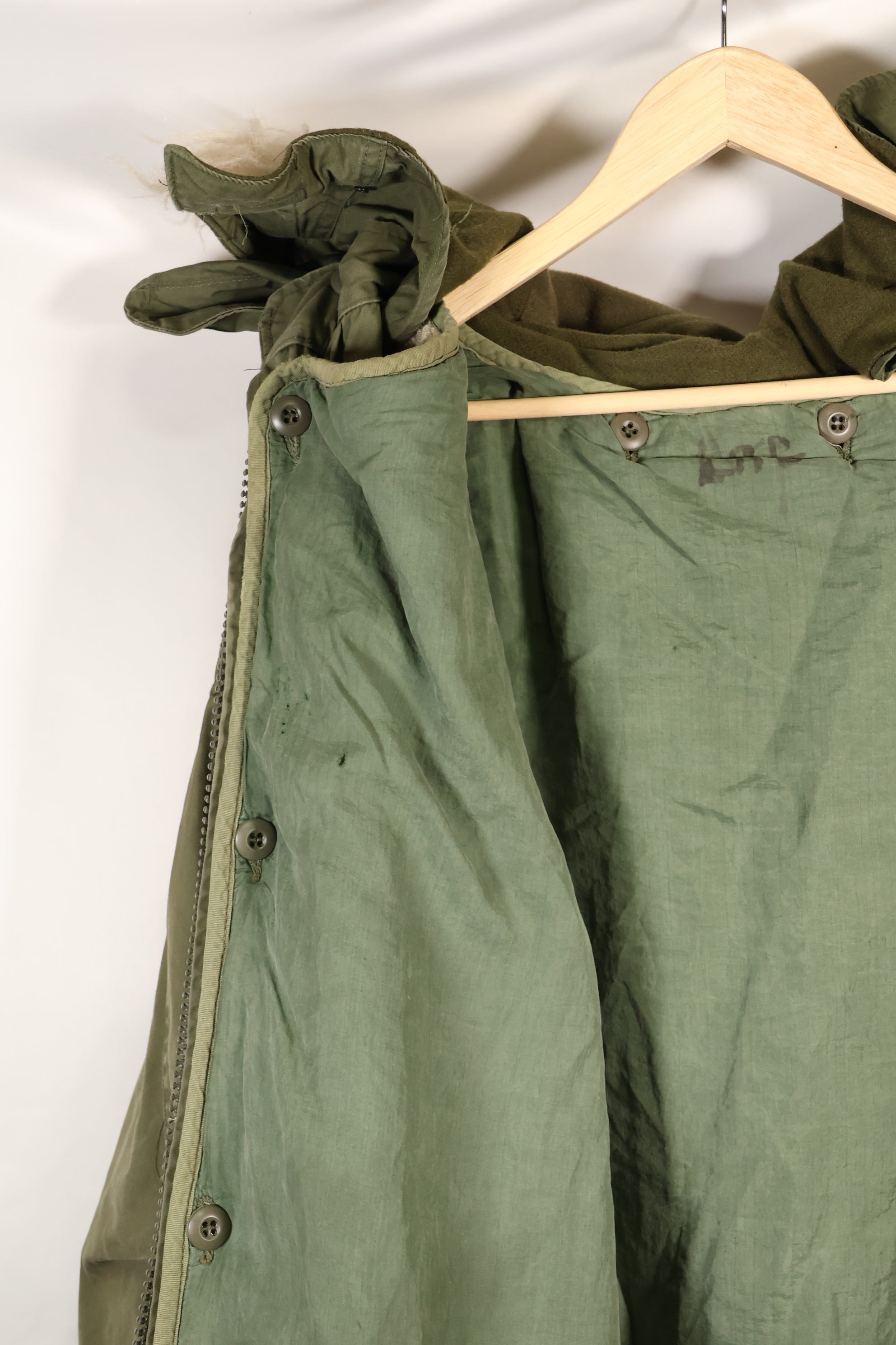 ชุดเสื้อฮู้ด LARGE M65 สไตล์ผสมยุคต่าง ๆ พร้อมซับใน M51 มือสอง สภาพ B